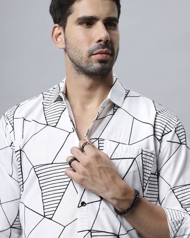 Men Slim Fit Graphic Print Casual Shirt