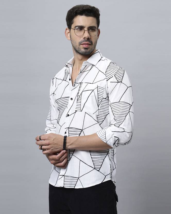 Men Slim Fit Graphic Print Casual Shirt